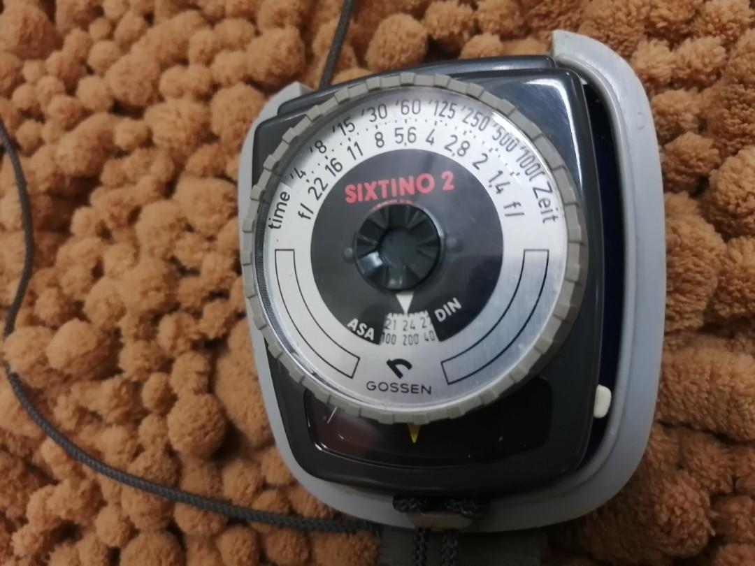 Gossen sixtino 2 handheld light exposure meter, Hobbies & Toys