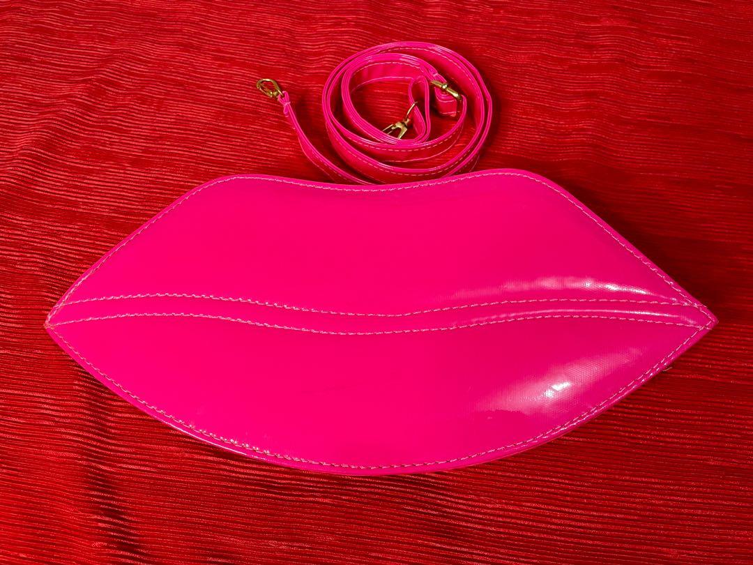 Victoria's Secret Lips Shaped Crossbody bag Lip Red black Purse kiss love  xoxo | eBay