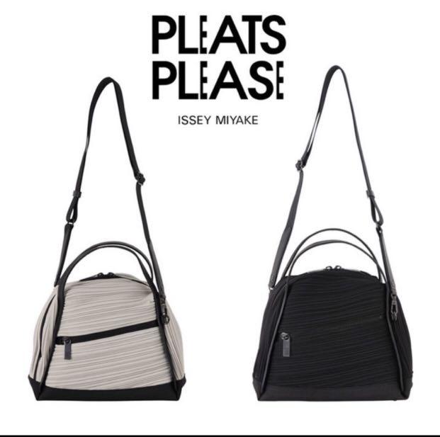 Pleats Please Issey Miyake small black bag, Fesyen Wanita, Tas & Dompet di  Carousell