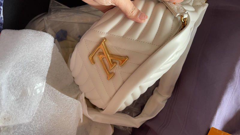 Louis Vuitton White Quilted Calfskin Leather New Wave Bumbag Bag
