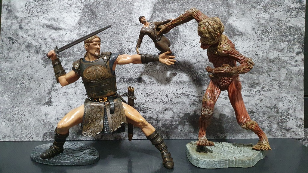 McFarlane Beowulf Action Figures Set of 2 Hobbies Toys Toys