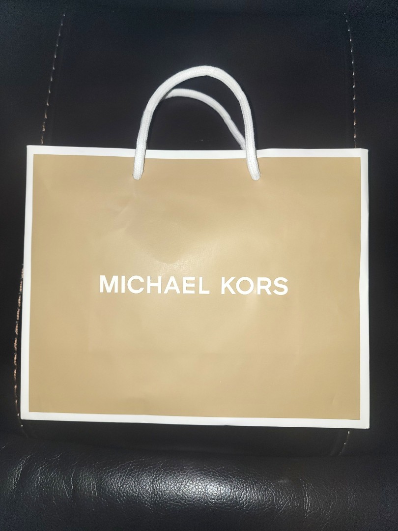 Michael Kors Paper Bag (small), Luxury, Bags & Wallets on Carousell