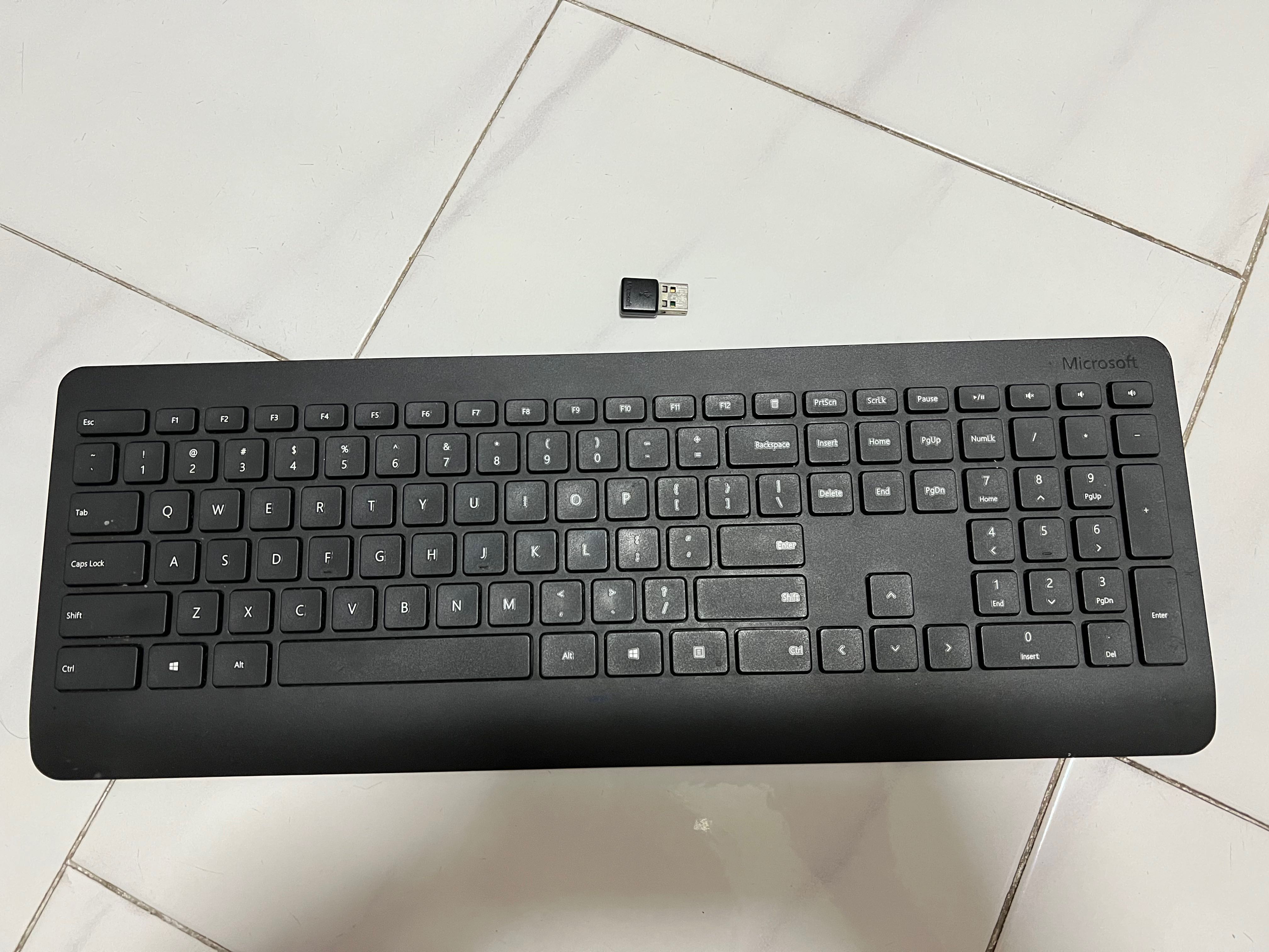 microsoft 900 keyboard pairing