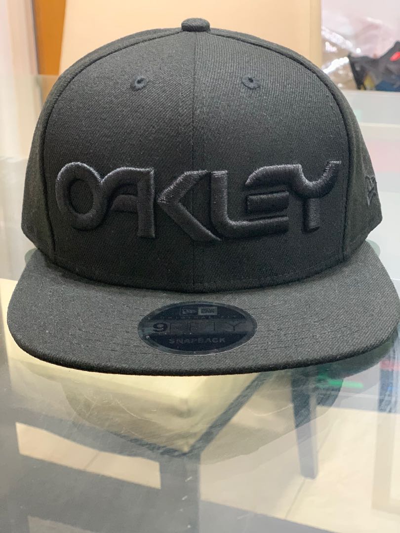 Oakley sale new era