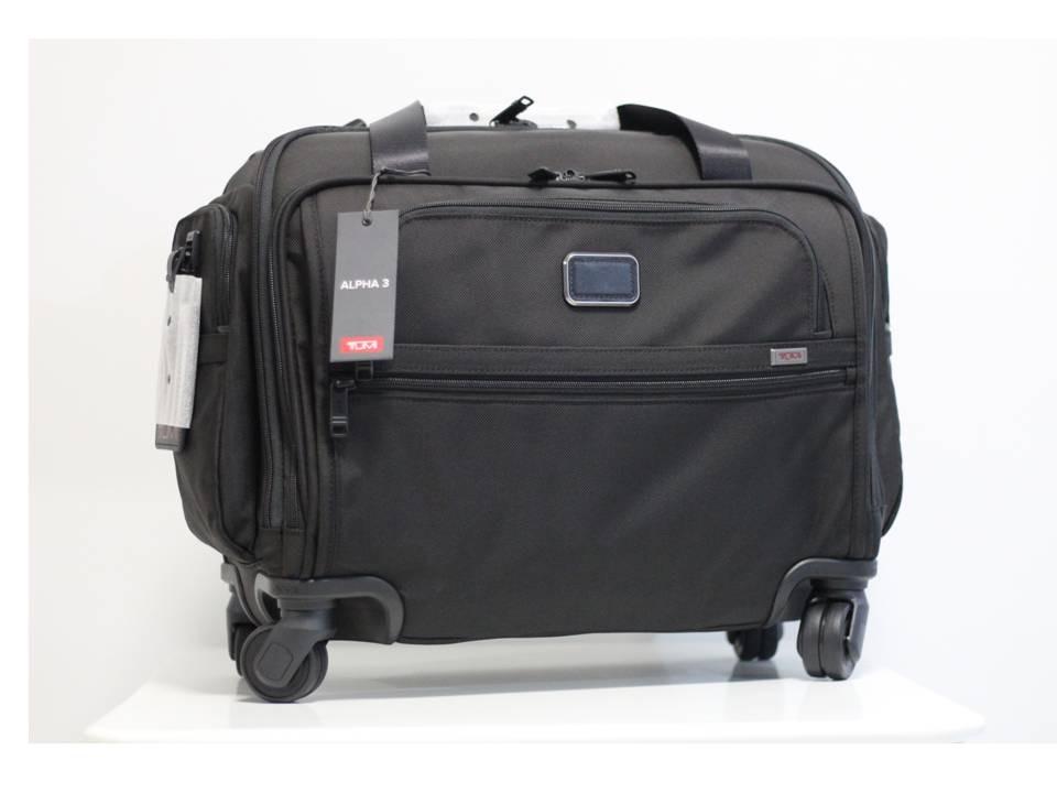 Tumi pilot bag shop