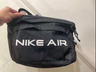 Nike 包