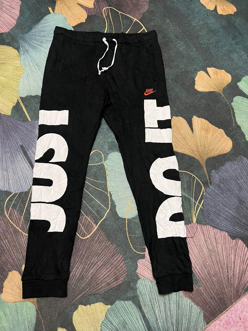 Nike spellout sales joggers