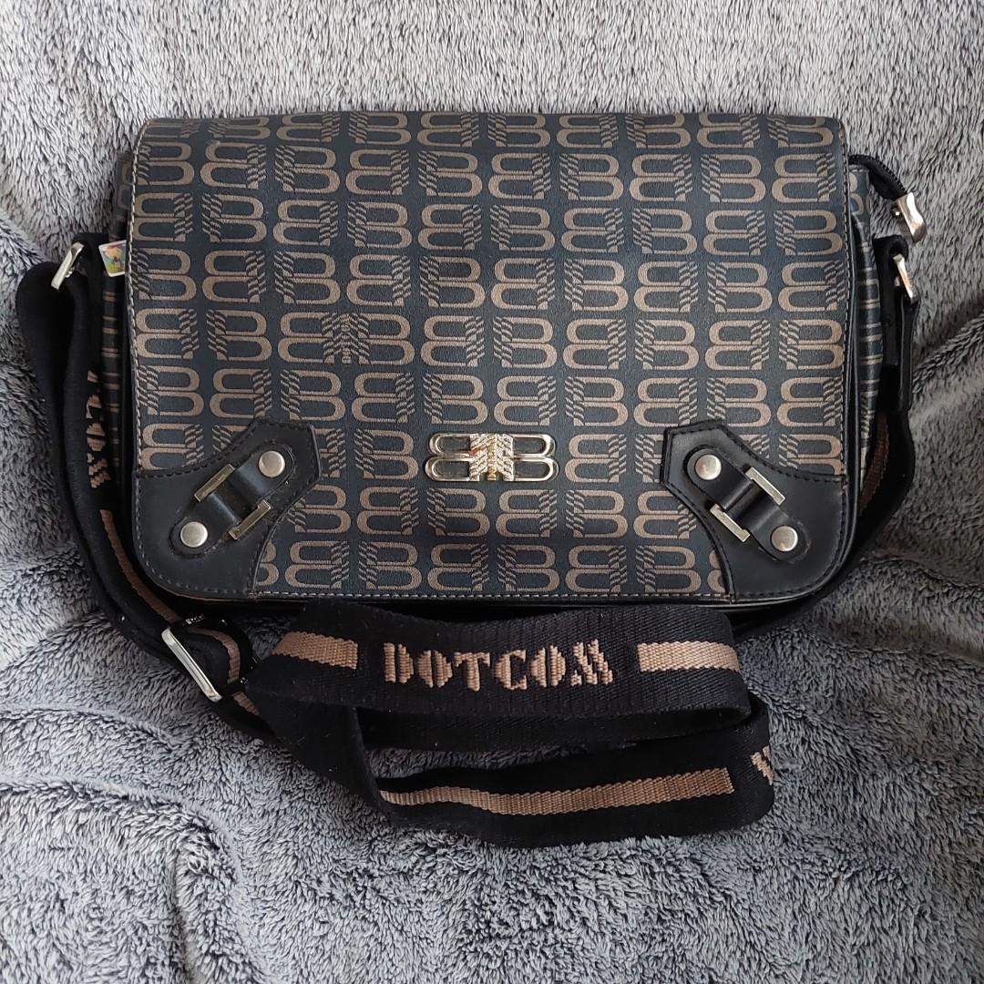 Dotcom bags new arrivals