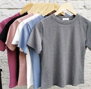 Plain Tee Uniqlo Style