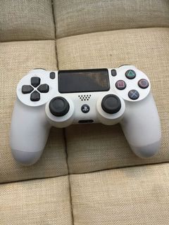 （分類：）位於 。 由 hkeduser 提交（商品編號 1129937194，圖片 1）。簡介： 。