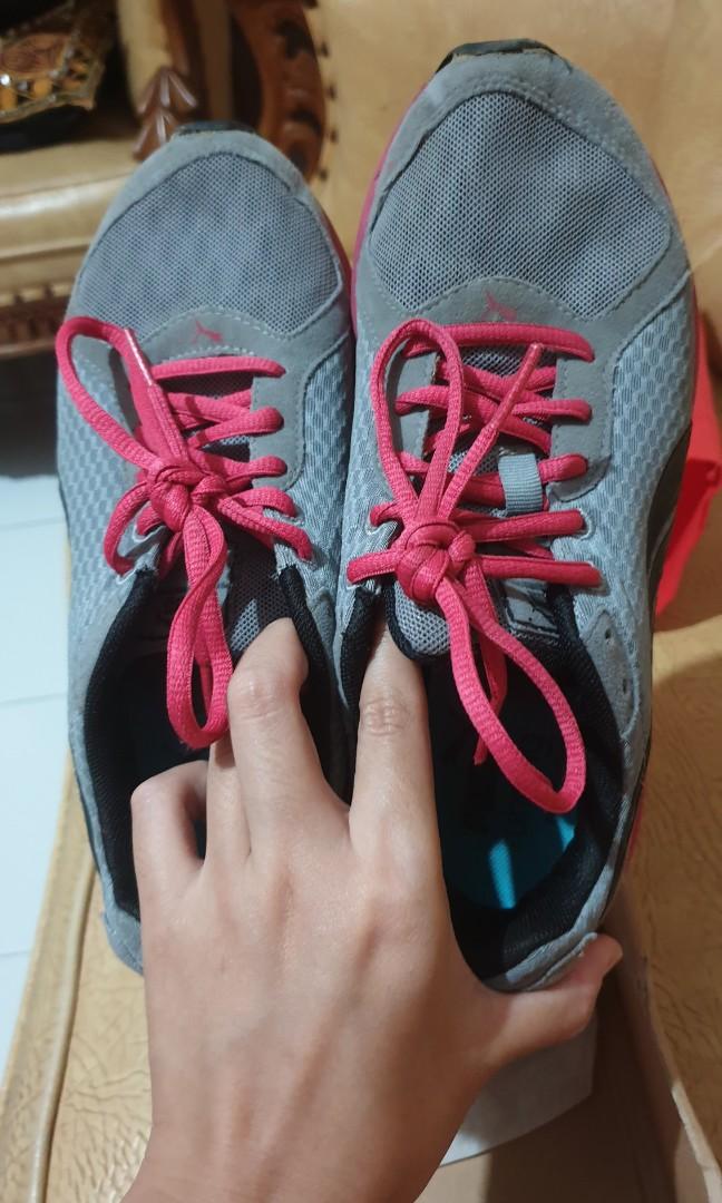 puma running shoes harga