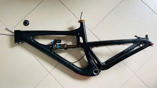 Santa Cruz Nomad C Carbon Frame 