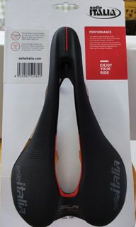 （分類：）位於 。 由 aloycat 提交（商品編號 1129878492，圖片 1）。簡介： 。