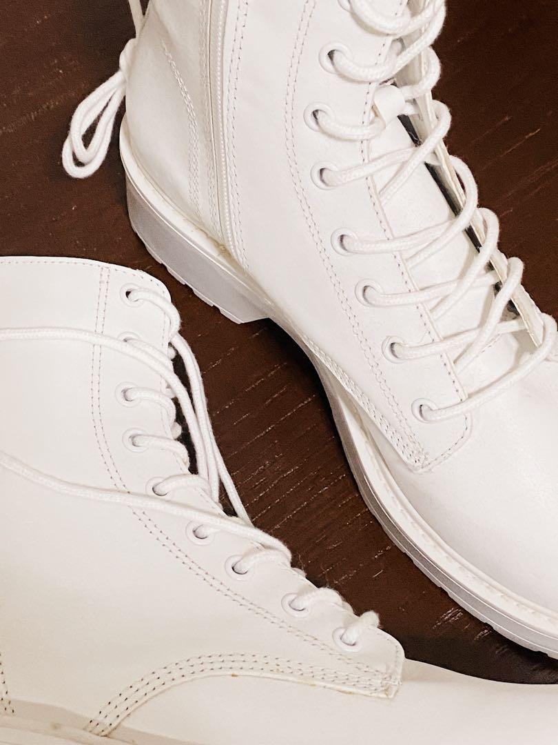 Steve Madden Tornado Combat Boot in White White White Women s