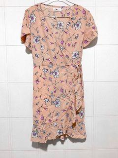 Temp Dusty Pink Floral Print Wrap Dress