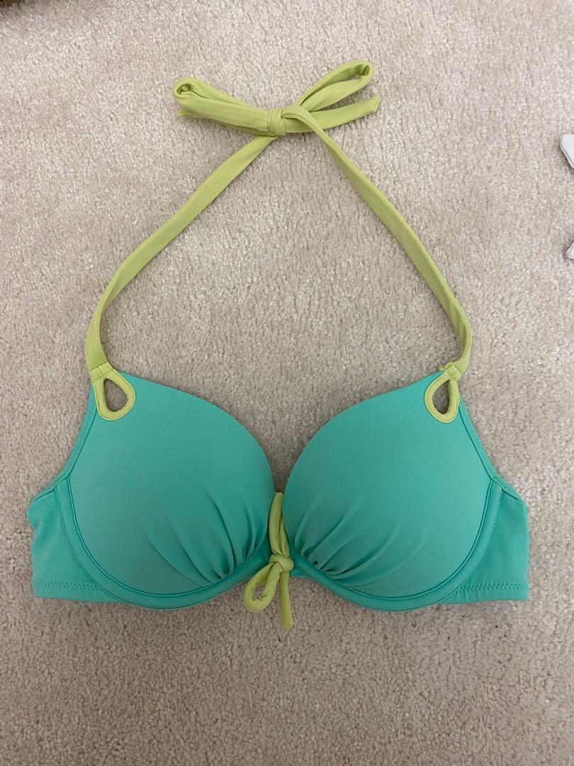 Victoria's Secret Bikini Top Size 32C, 女裝, 泳裝, 泳衣- Carousell