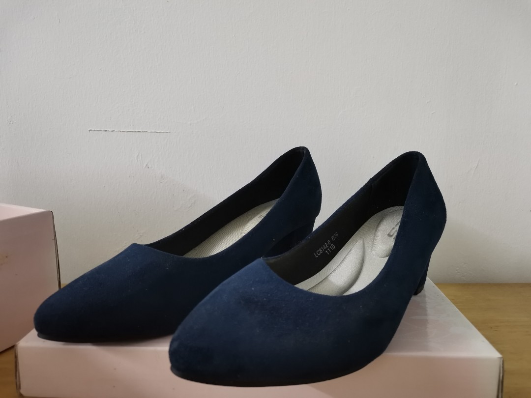 Womens navy blue low heel dress shoes hotsell