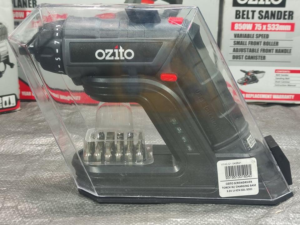 Ozito 3.6 v screwdriver torch with usb shop charging base