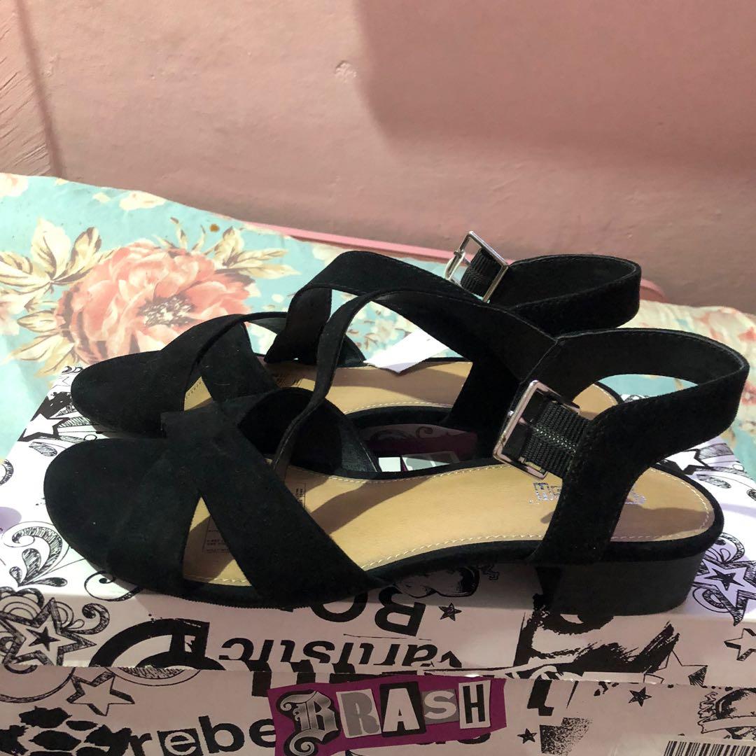 Brash sandals sale payless