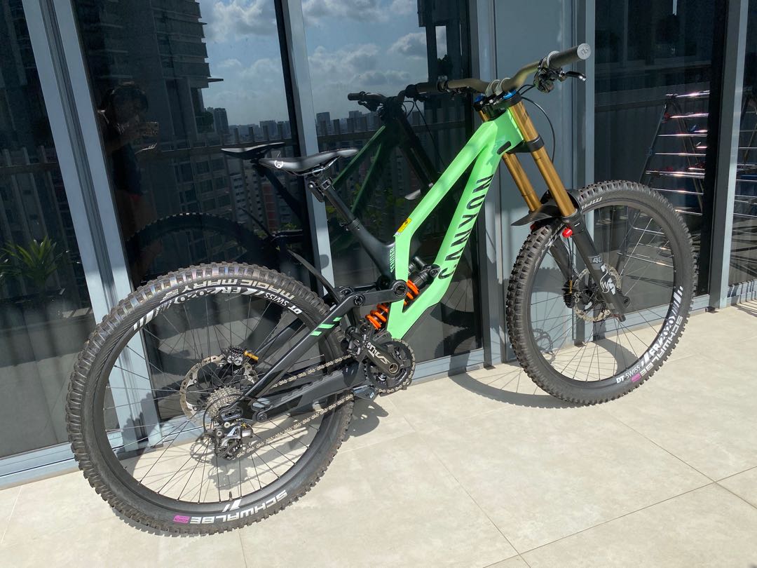 Canyon Sender CFR Downhill Bike Size S Sports Equipment Bicycles