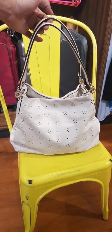 Dalton shoulder sales bag