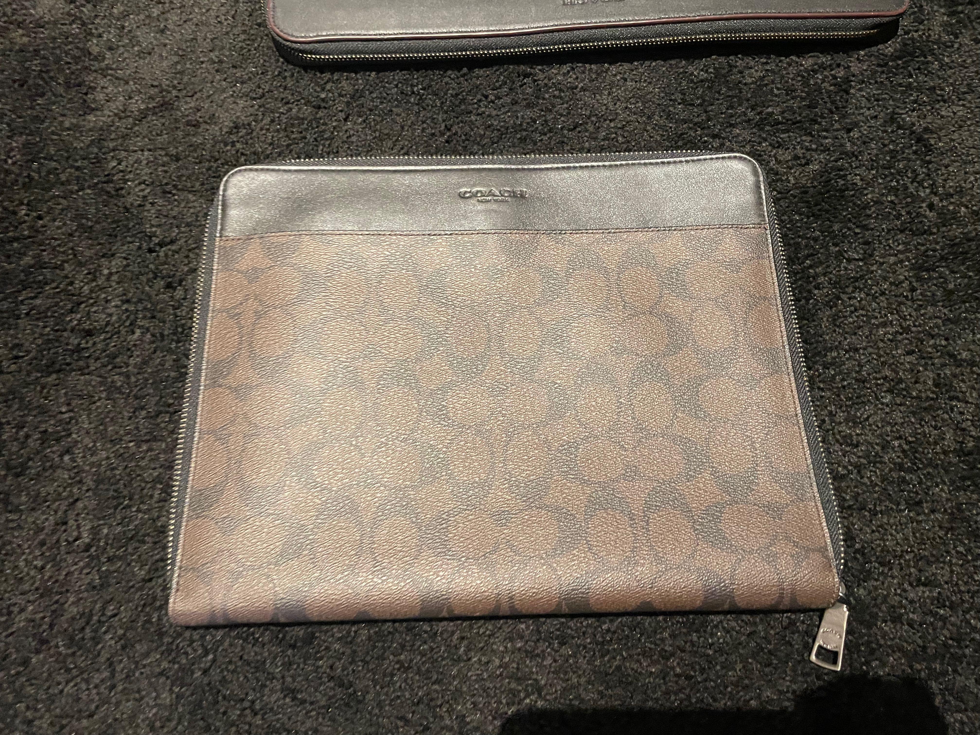 coach laptop case
