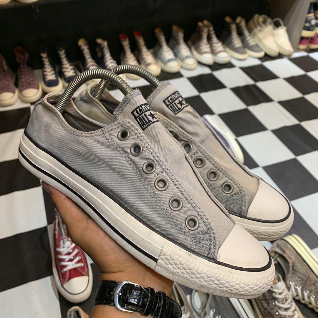 Chuck taylor laceless 2025