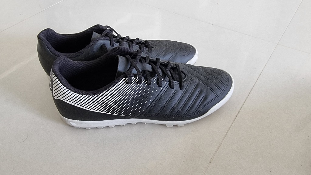 Kipsta casual shoes top