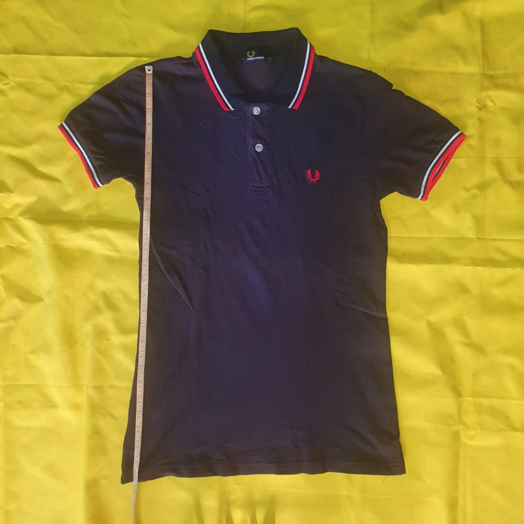 FRED PERRY Polo Shirt (Category: Tshirts & Polo Shirts ) located in San Pedro. Submitted by mochi_21 (Listing ID 1130085176, Image 2). Description: FRED PERRY Polo Shirt Small fits Semi-Medium RFS: Decluttering For inquiries: 09456222629.