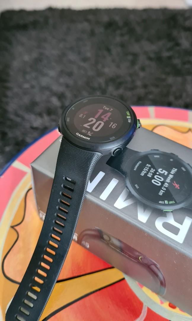 Garmin vivosmart 4 vs forerunner 2025 45