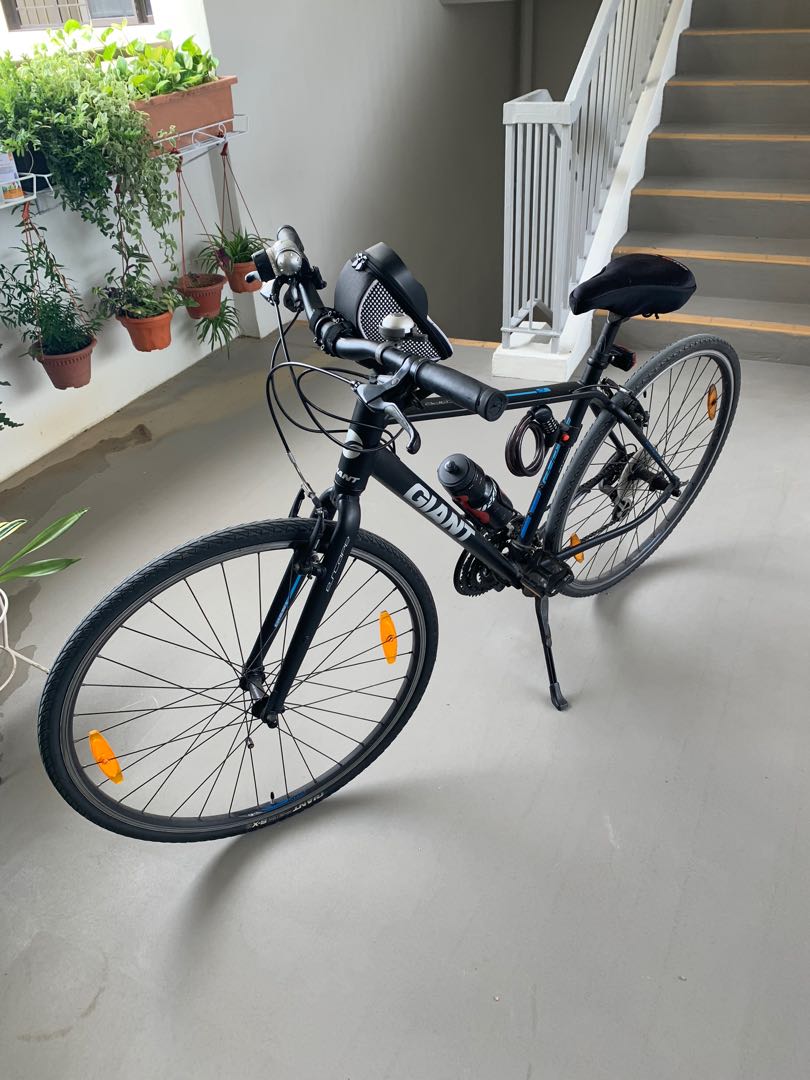 Giant Escape, Sports Equipment, Bicycles & Parts, Bicycles on Carousell