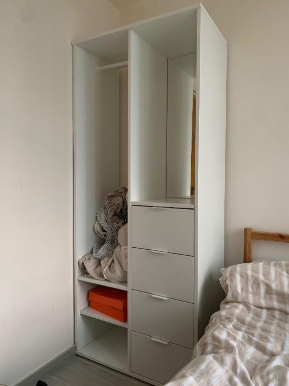 Sundlandet wardrobe store