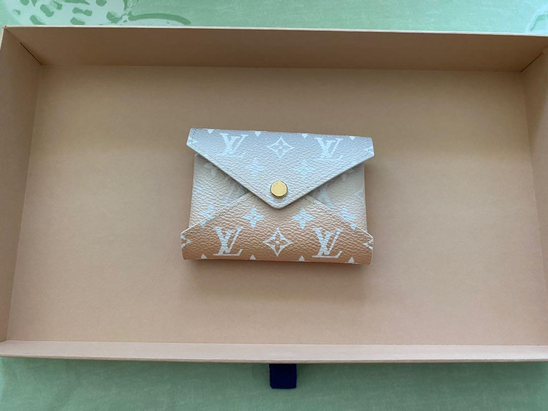 Louis Vuitton Sunset Khaki Small Kirigami Pochette Only Spring In The City  💛