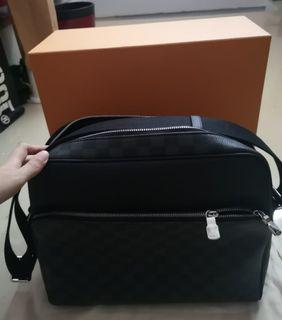 Black Danube PM S U P R E M E LV Bag, Men's Fashion, Bags, Sling Bags on  Carousell
