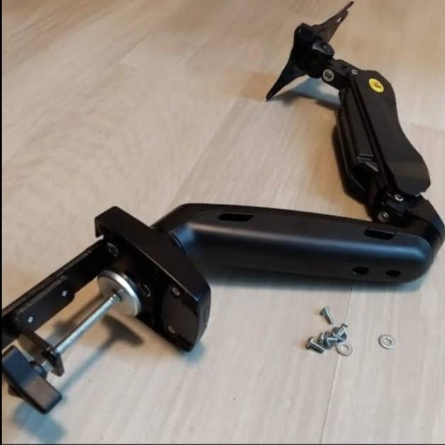 Monitor Bracket Full Motion fits 17"-30" (Category: Monitor Screens) located in Quezon City. Submitted by goodviberco (Listing ID 1130217537, Image 3). Description: Heavy Duty Elegant.