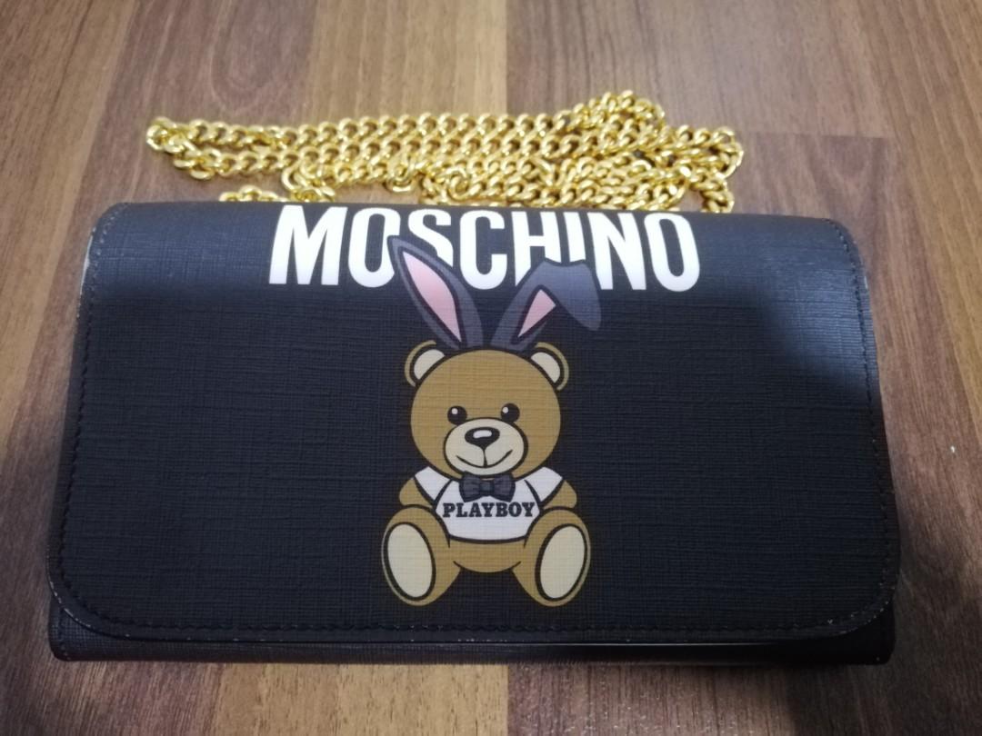 Moschino wallet on chain