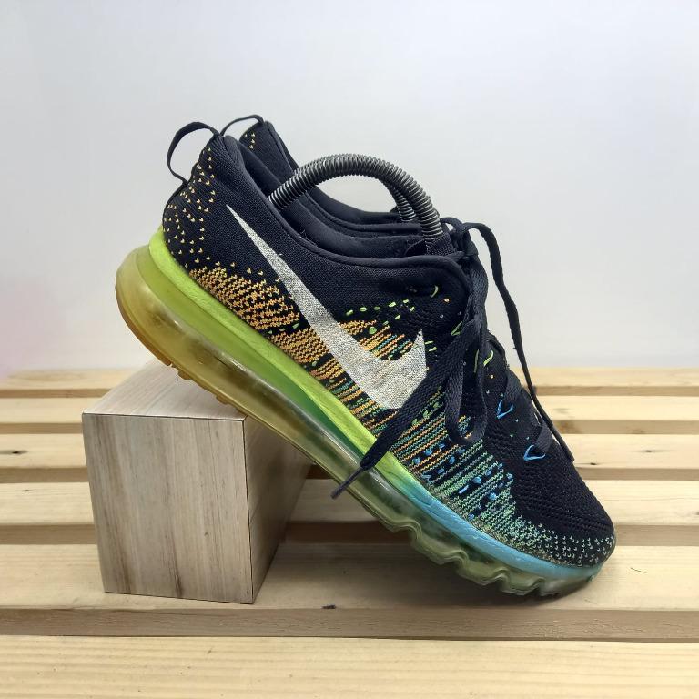 Nike flyknit air max black hotsell blue turbo green