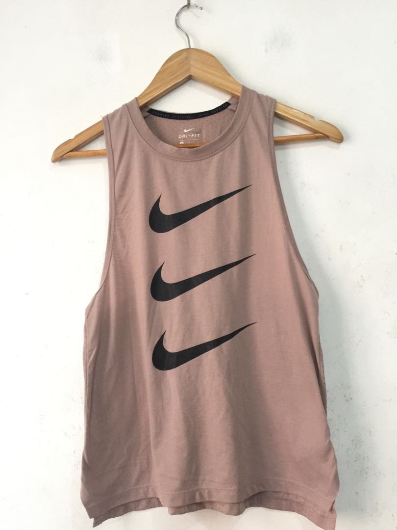 nike tailwind run division