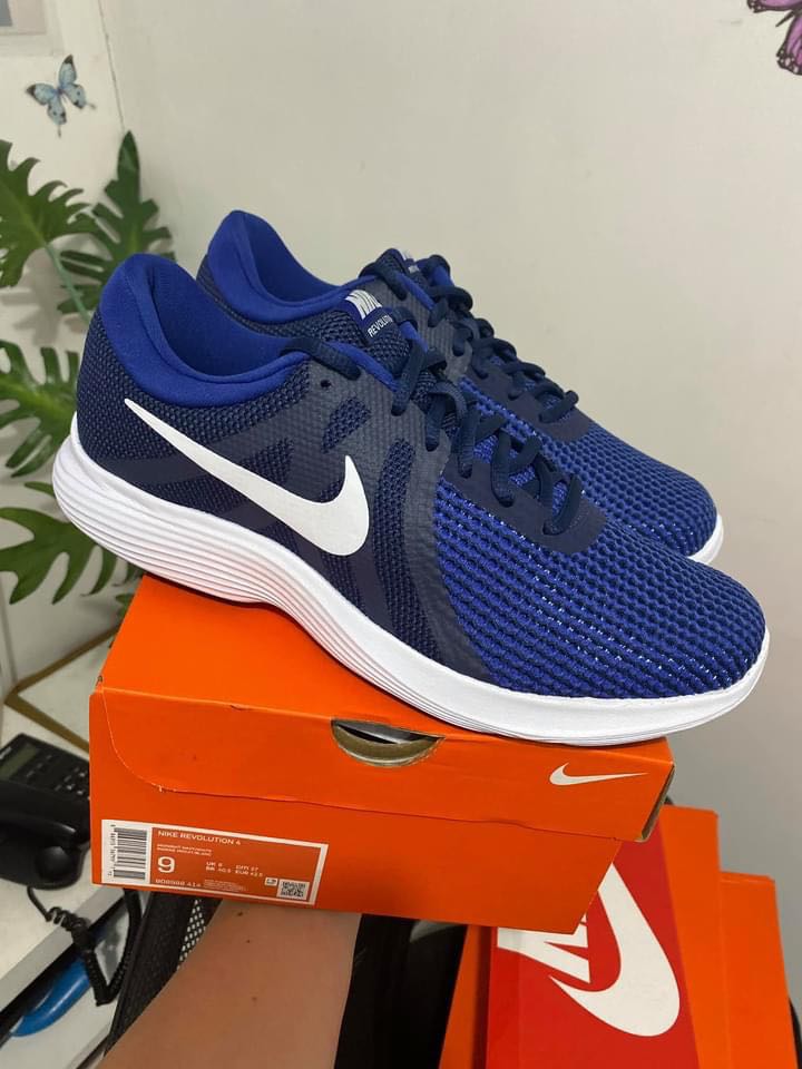 Nike men 219 top