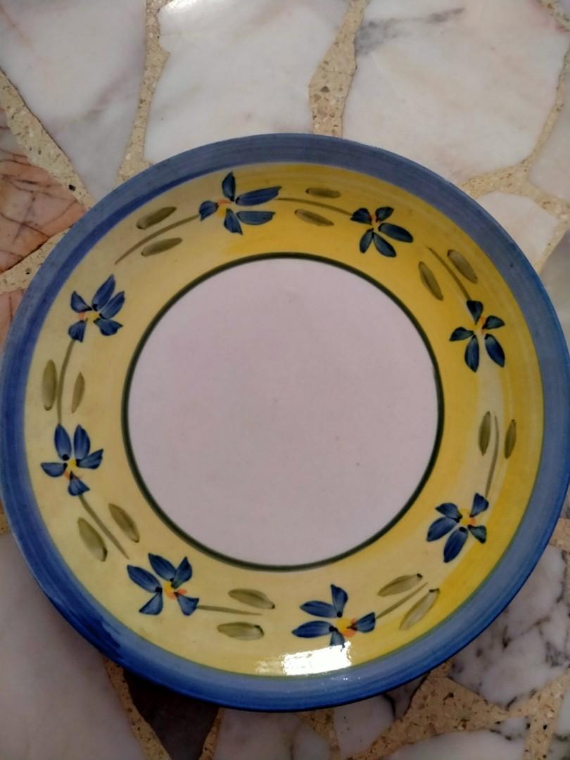 Plates( microwave safe), Furniture & Home Living, Kitchenware