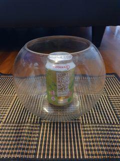 Round glass vase for flower arrangement