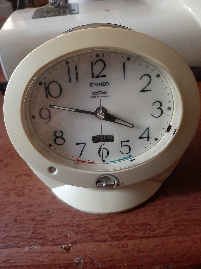 Seiko alarm clock radio controlled japan, Furniture & Home Living, Home