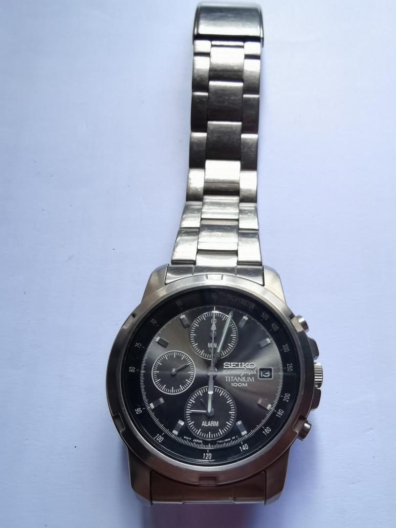 Seiko chronograph titanium, Men's Fashion, Watches & Accessories, Watches  on Carousell