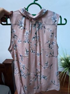 (Category: ) located in . Submitted by vogue90 (Listing ID 1130087396, Image 1). Description: .