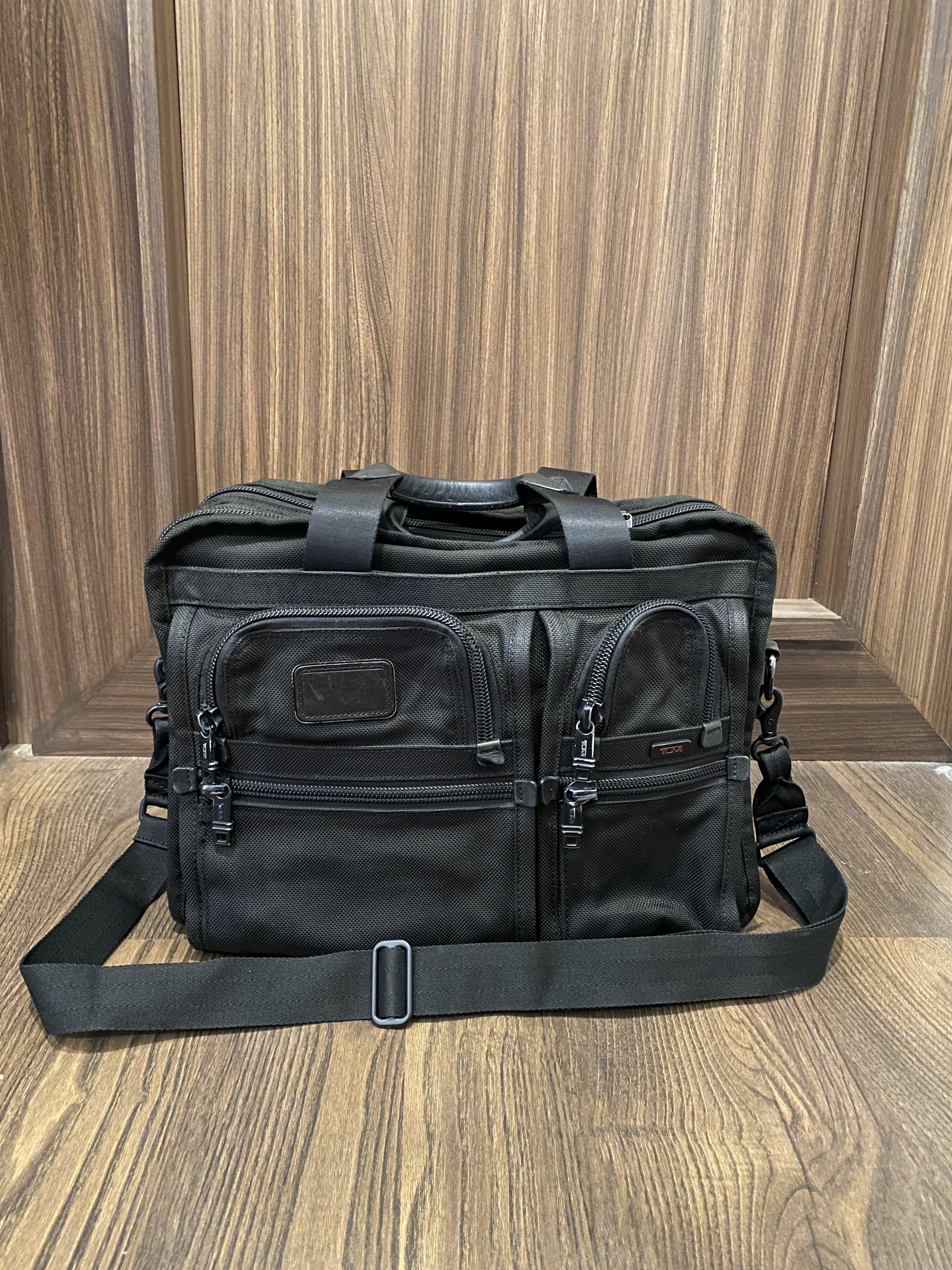 Tumi Alpha 2 briefcase original asli expandable, Fesyen Pria, Tas