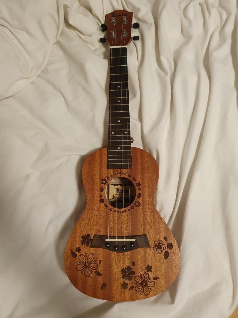 Ukulele, hardly used, RM70, Hobbies & Toys, Music & Media, Musical