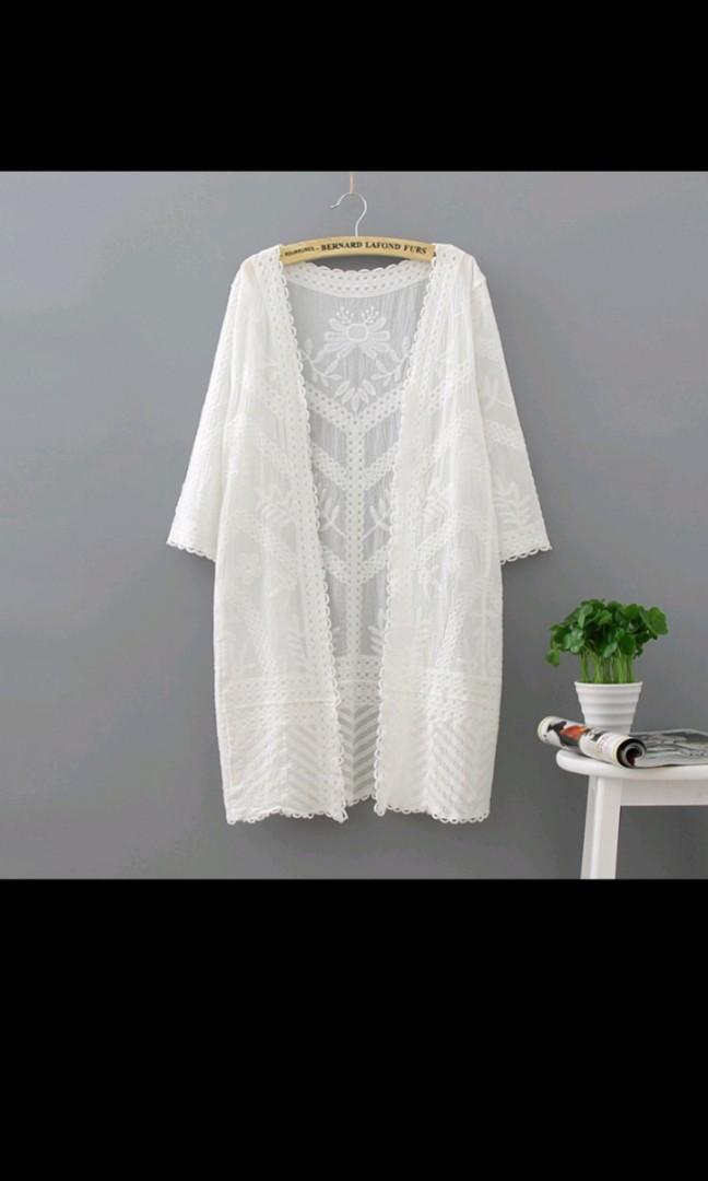 White Outerwear Beach Outerwear White Cardigan L, Women's Fashion, Coats,  Jackets and Outerwear on Carousell