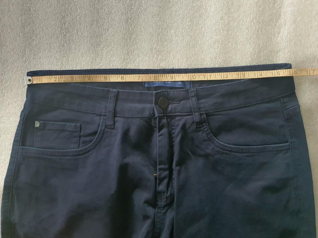 ZARA MAN Chino Pants (Category: Chinos) located in San Pedro. Submitted by mochi_21 (Listing ID 1130100827, Image 3). Description: ZARA MAN Chinos Navy Blue color *Color may vary due to lightings RFS: Decluttering For inquiries: 09456222629.