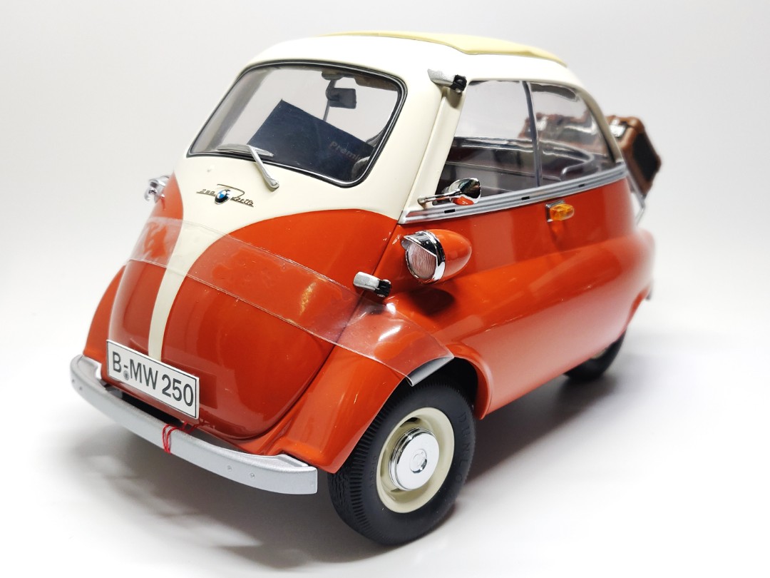 BMW Isetta 250 ミニカー premium XXs 1/12とても精巧な作りです