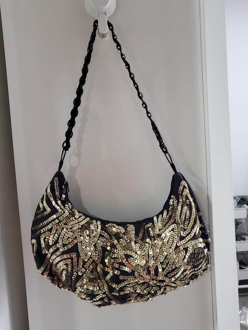 Accessorize hobo 2025 bag